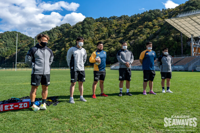 盛岡市立厨川中学校 宿泊研修ラグビー体験会が行われました 日本製鉄釜石シーウェイブス